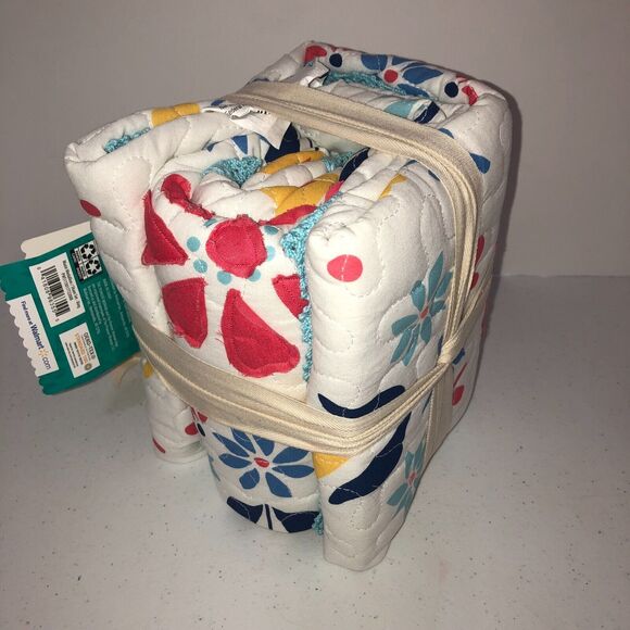 The Pioneer Woman Mazie Medallion King Sham Set 2 Pillow Shams NEW - Picture 3 of 4